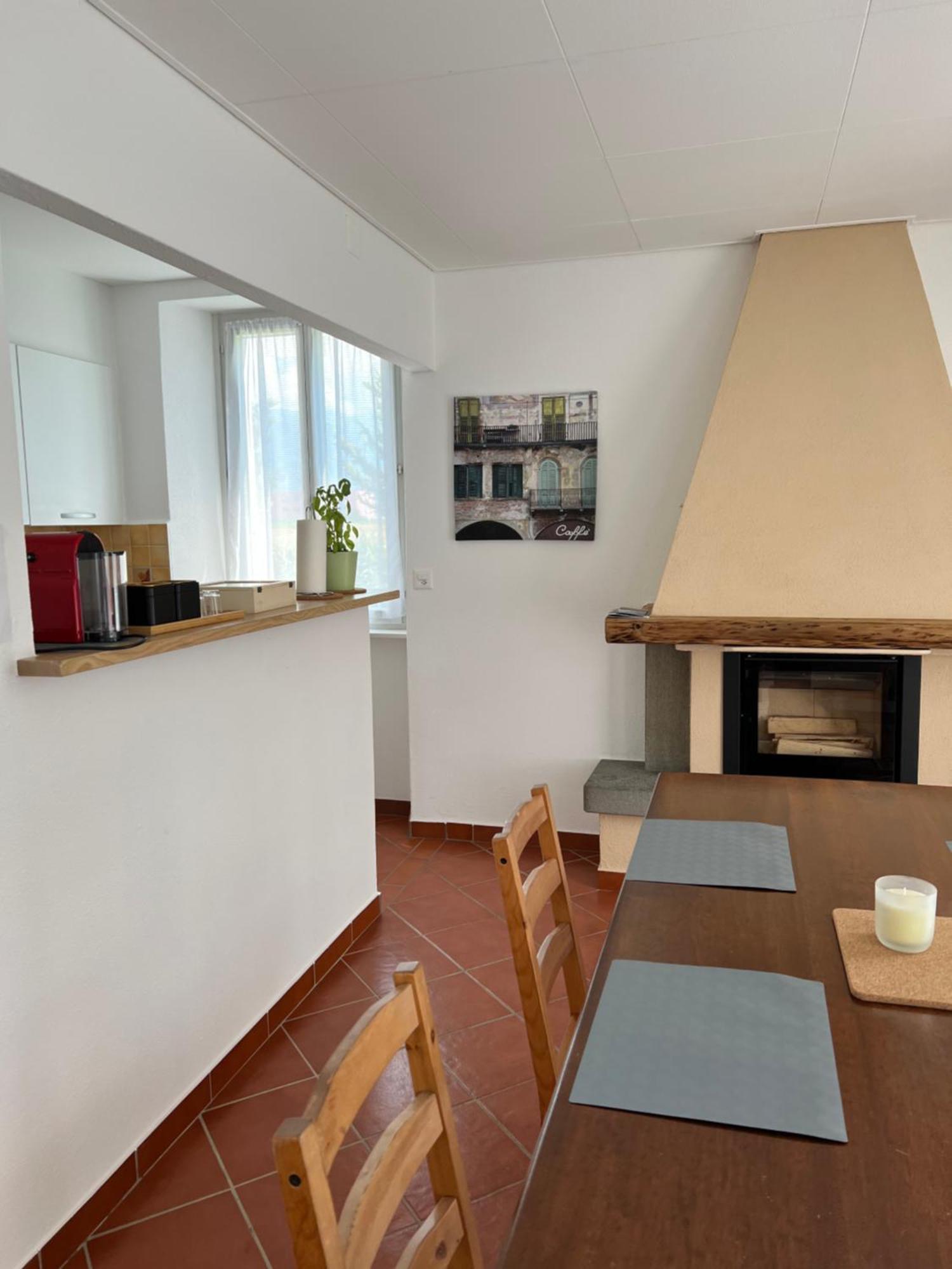 Casa Romana Gambarogno エクステリア 写真